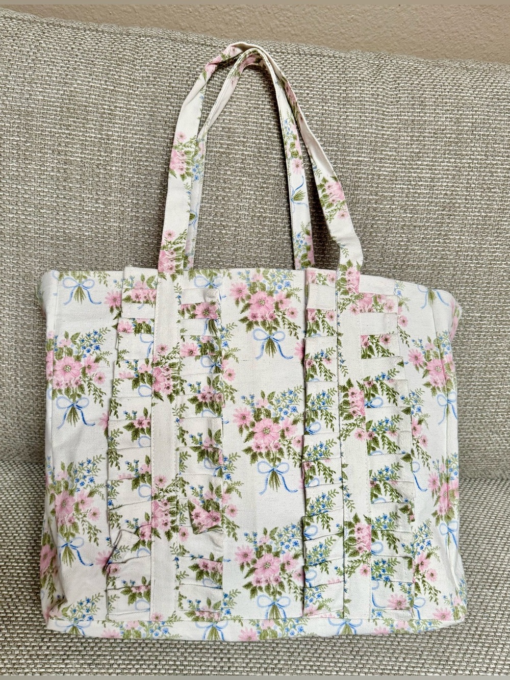 Ruffle 🌸 Floral Canvas Tote Bag Shoulder Bag Ivory Pink Blue Bookish sealed NWT - Picture 9 of 9